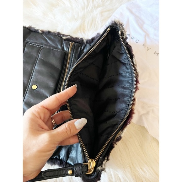 Marc by Marc Jacobs Too Hot To Party Black White Polka-dot Fur Fold Clutch - Picture 3 of 8